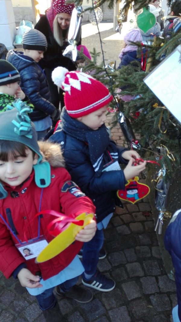 IMG 3394.JPGalbero paese3