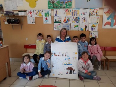nonni lettori alla fattoria in città Copia